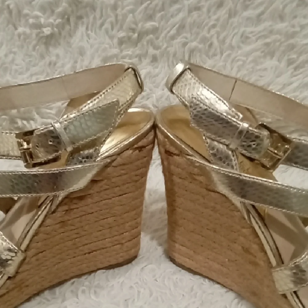 Michael Kors Elegant Gold Strappy Women's Wedges - Picture 8 of 8